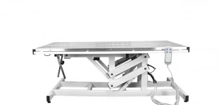 Стол ветеринарный СВ-70 нержавеющая сталь, V-образная столешница с регулируемым наклоном, электропривод с регулировкой высоты 60 - 105 см